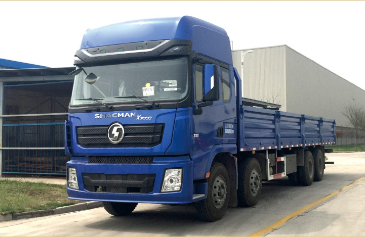 CAMION LORRY.png