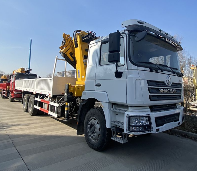 F3000 Camion grue 6x4
