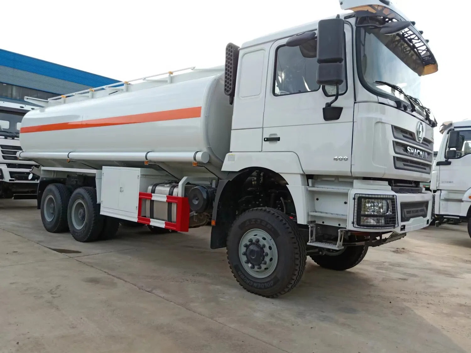 Camion-citerne pétrolier F3000 6x4