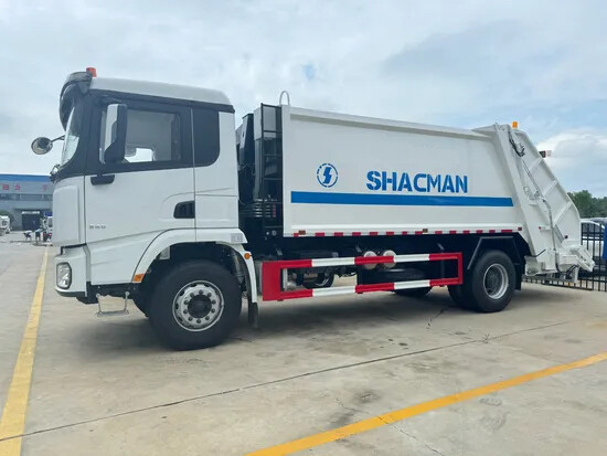 Camion compacteur à déchets X3000 4x2