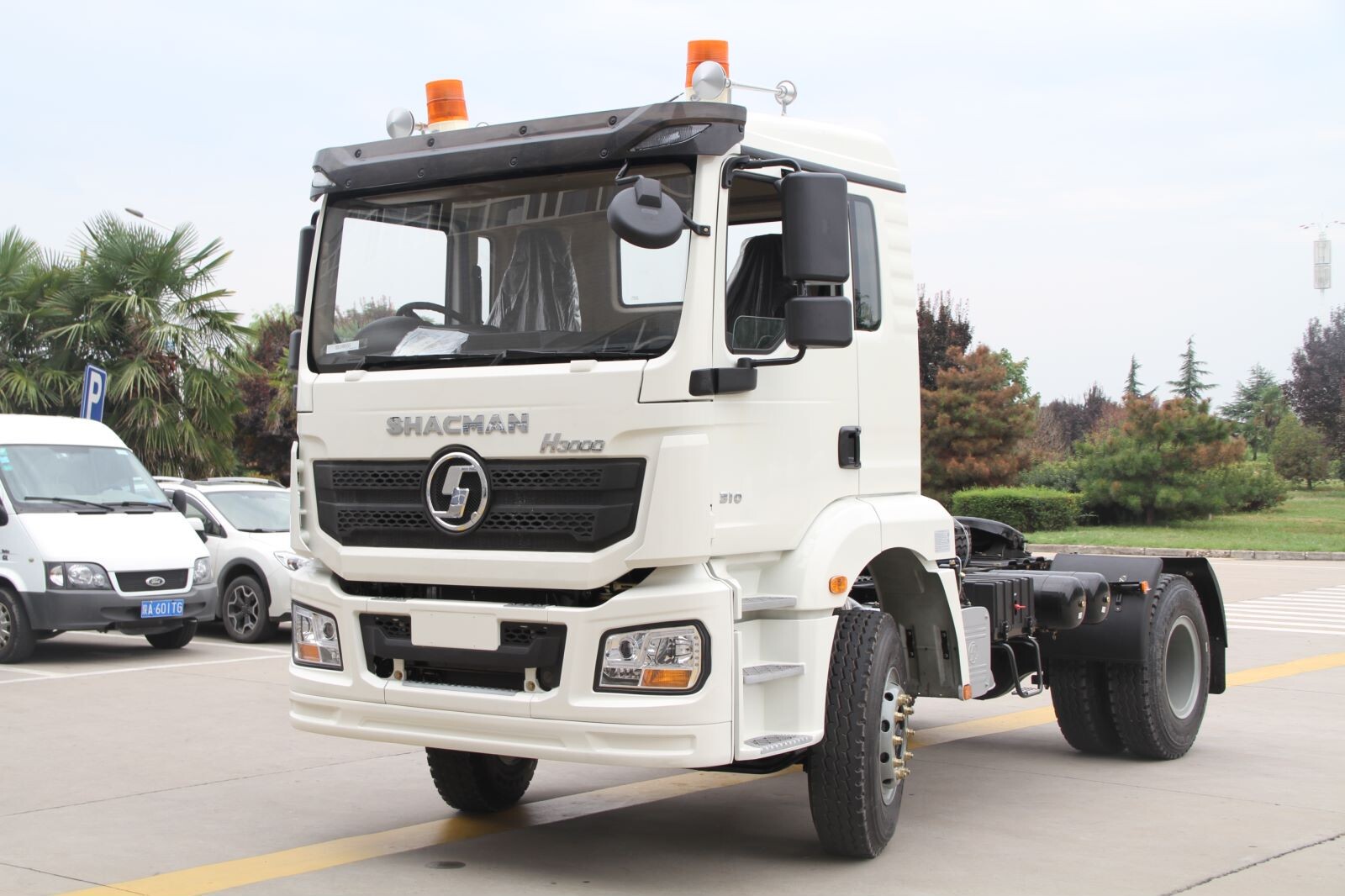 Camion tracteur H3000 6X4
