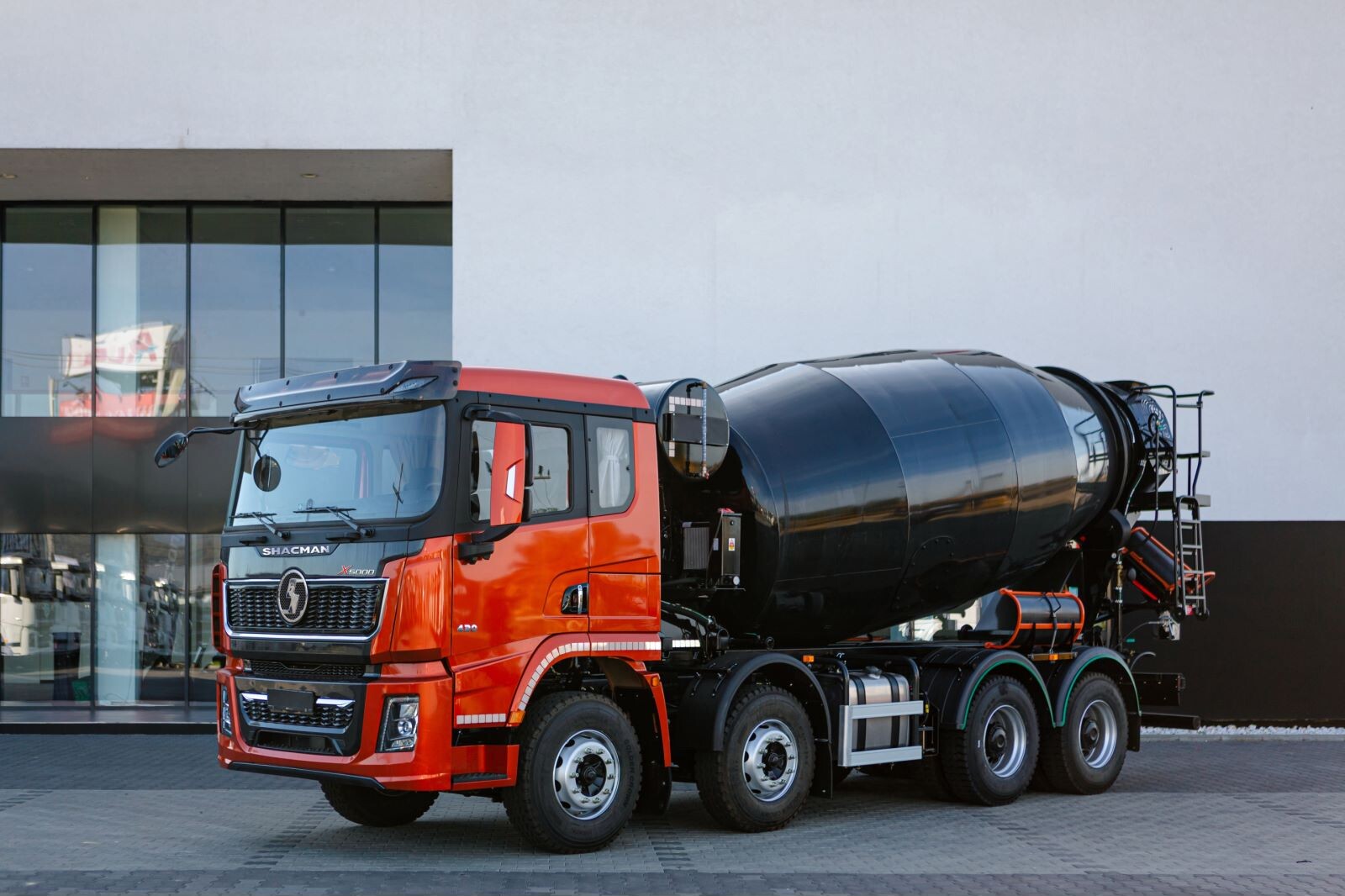 Camion malaxeur de ciment X5000 8x4