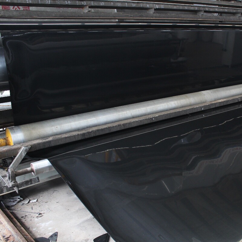 Membrane imperméable pour réservoir à mazout
