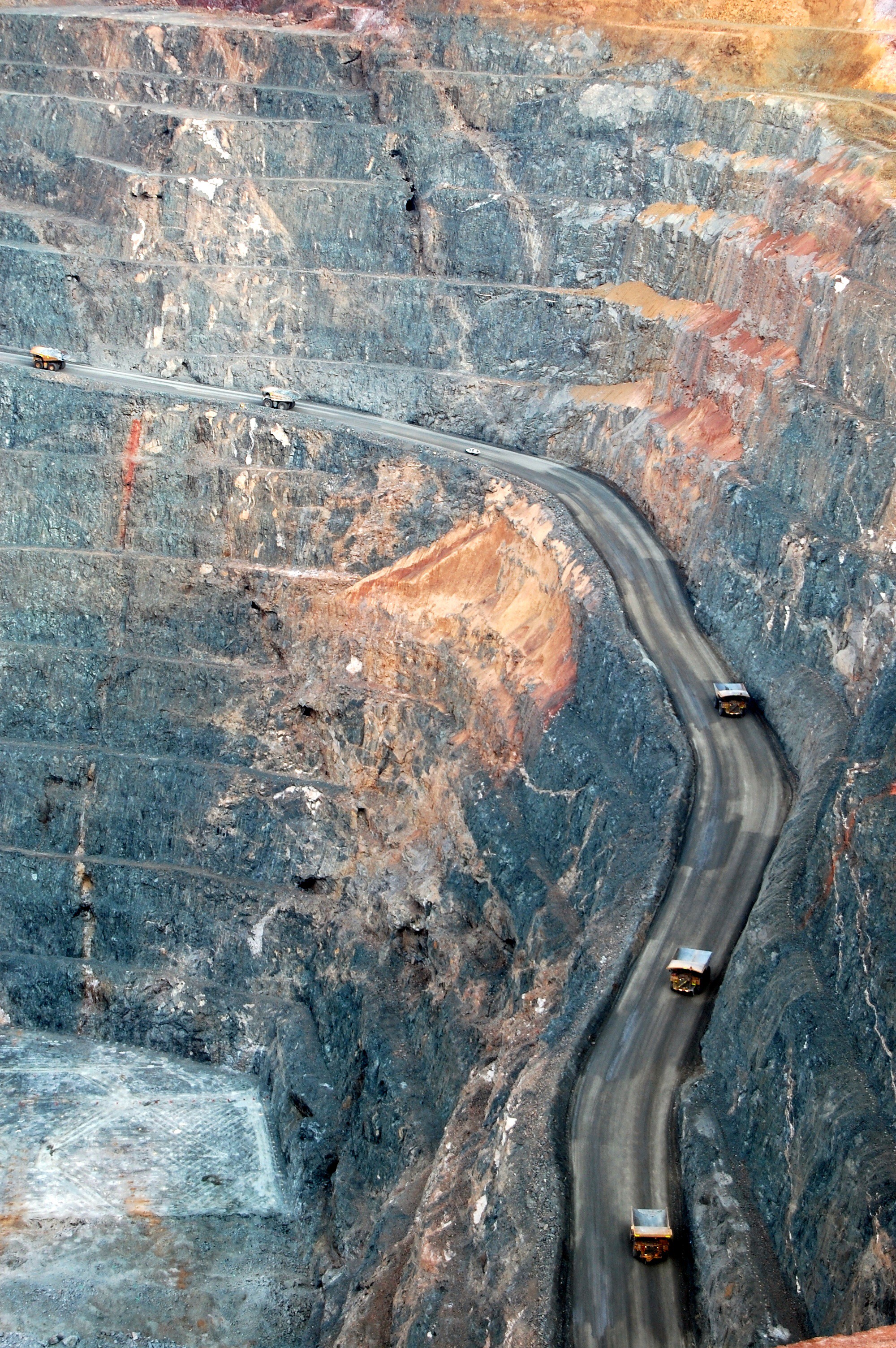 Improve ore quality and safeguard equipment safety – permanent magnet iron removal technology delivers proven solutions! Improve ore quality and safeguard equipment safety – permanent magnet iron removal technology delivers proven solutions!