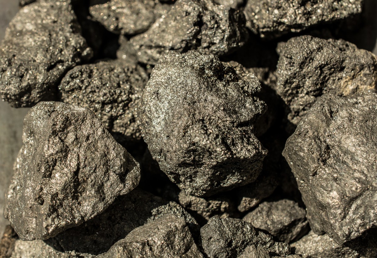 43495770 Improve ore quality and safeguard equipment safety – permanent magnet iron removal technology delivers proven solutions!