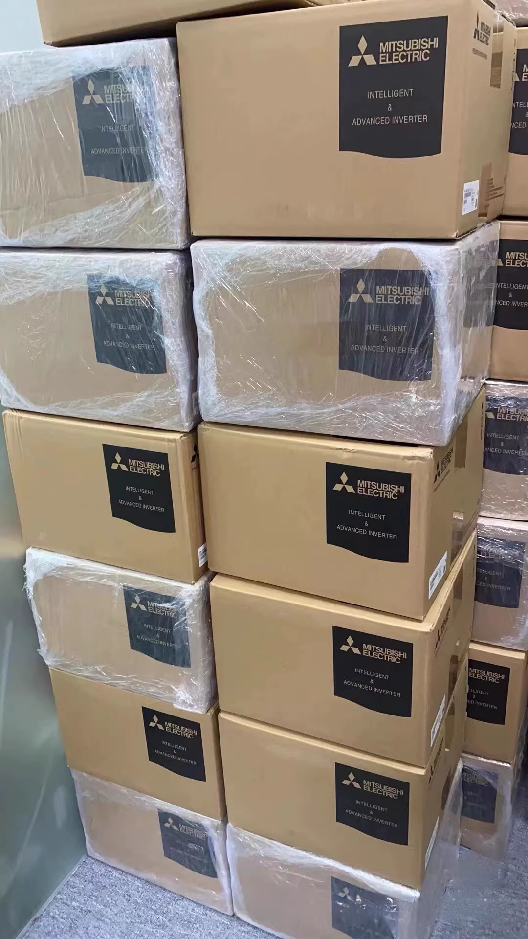 Mitsubishi Variable Frequency Drive FR-A840-00250-EC Brand New and Genuine inverter test OK Fast Shipping
