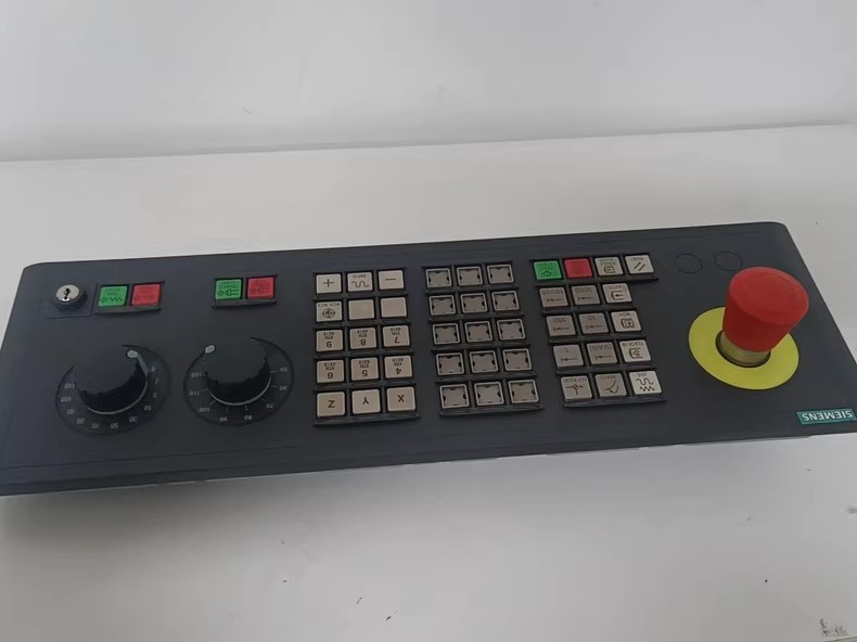 Siemens servo drive 6FC5303-0AF22-0AA1 Brand New and Genuine inverter test OK Fast Shipping