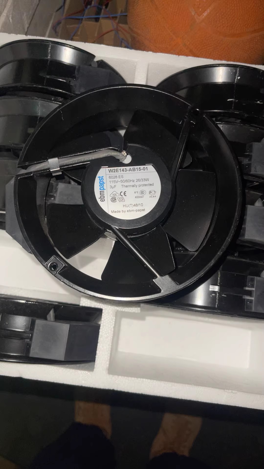 W2E143-AB15-01 Cooling fan Fan Brand New and Genuine inverter test OK Fast Shipping