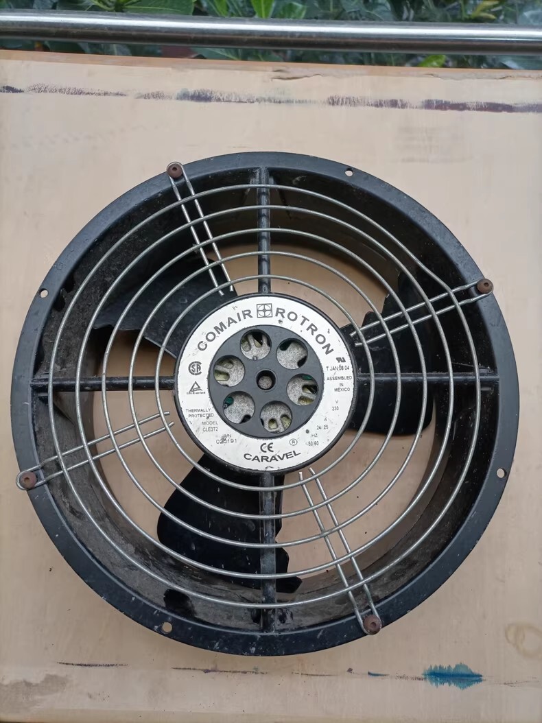 CLE3T2 230V Cooling fan Fan Brand New and Genuine inverter test OK Fast Shipping