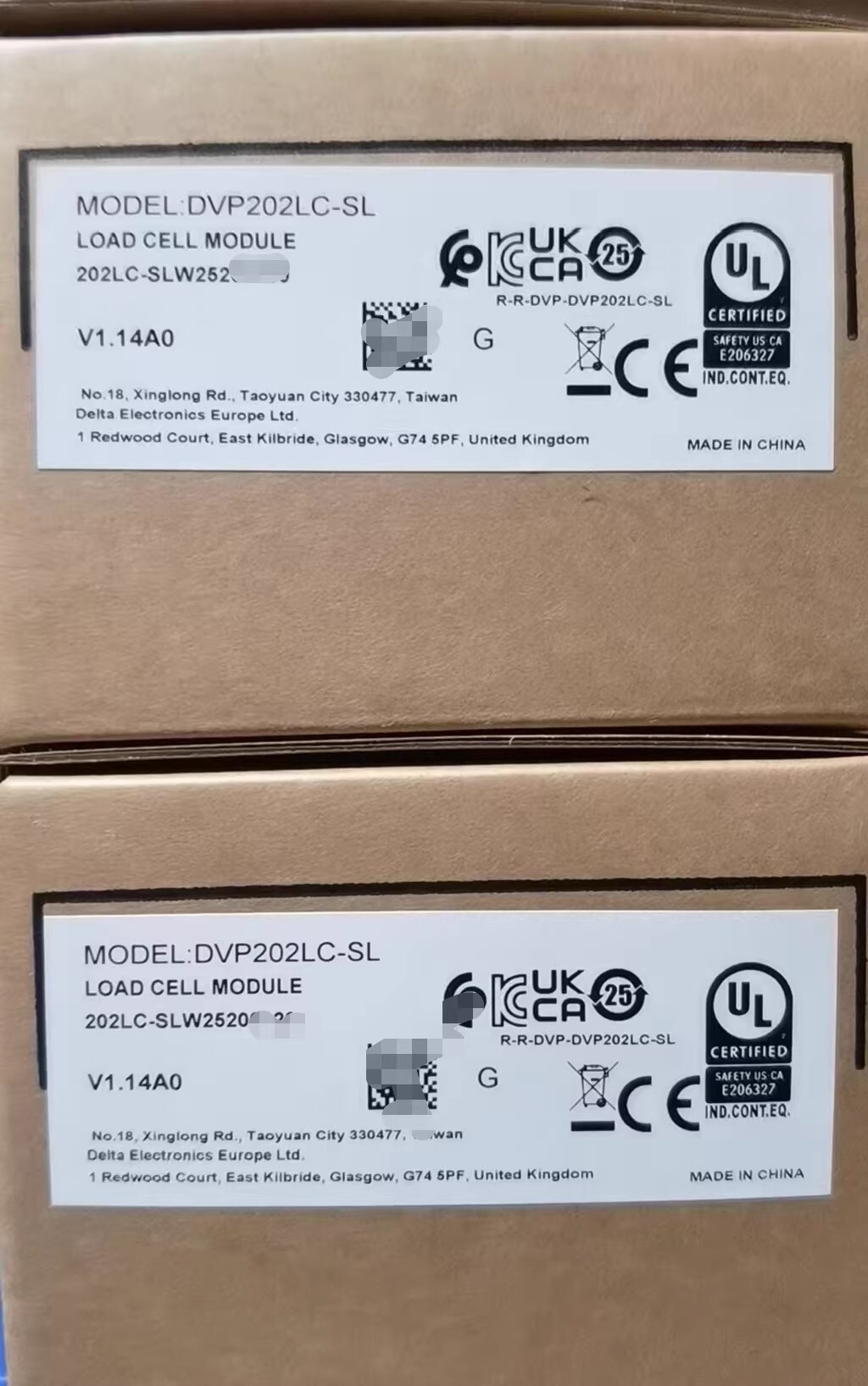 DVP202LC-SL delta frequency inverter Servo Drive Servo motor Brand New and Genuine inverter test OK Fast Shipping