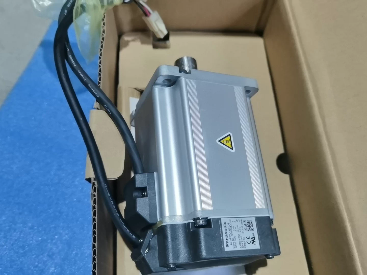 Panasonic MHMD082G1U Servo Motor Brand New and Genuine inverter test OK Fast Shipping