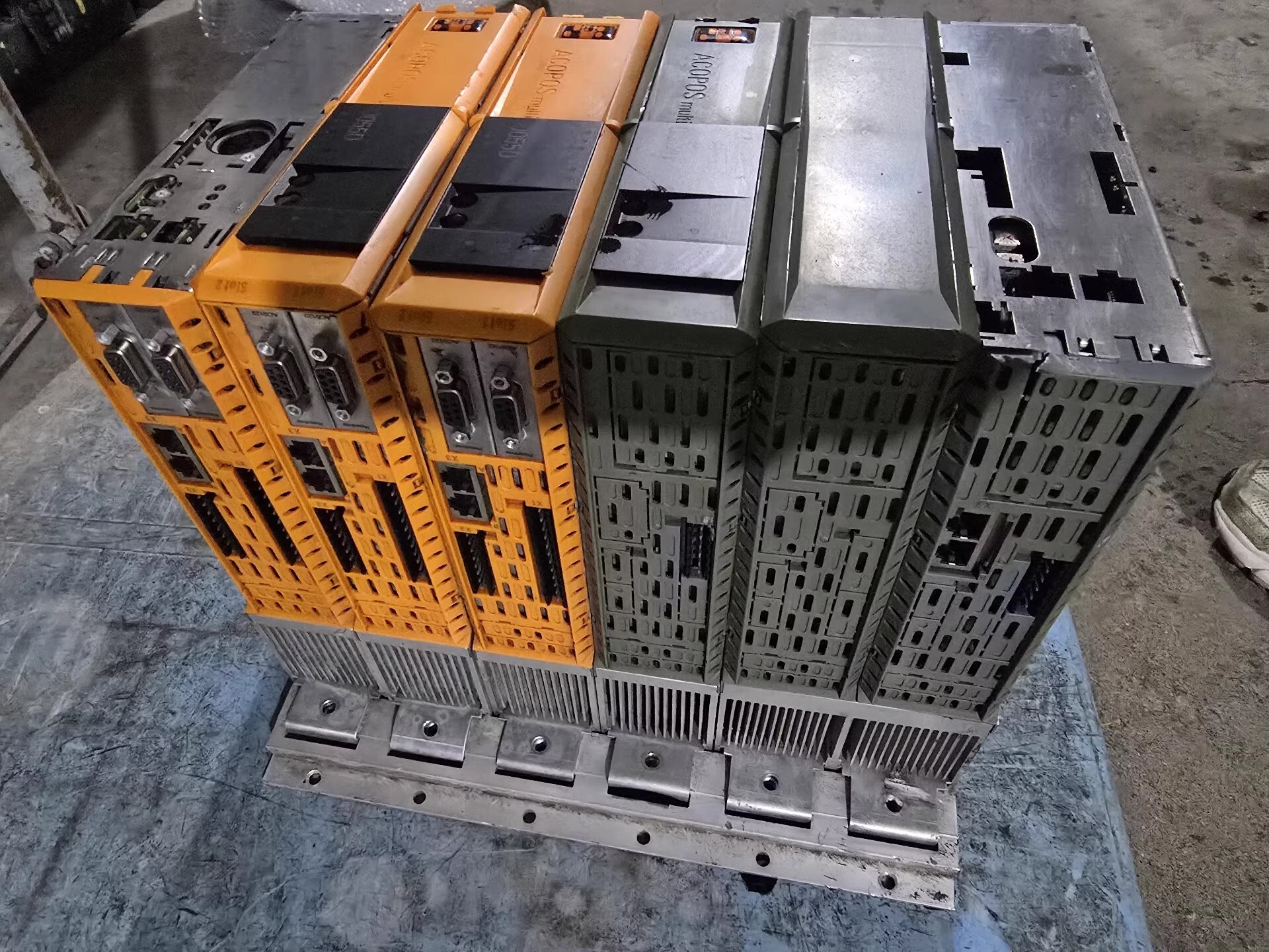 8B0C0320HW00.000 - 1 Servo drive B&R Brand New and Genuine inverter test OK Fast Shipping