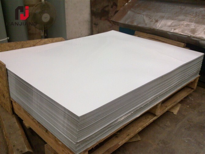 Pre-painted Galvanized Steel Sheet