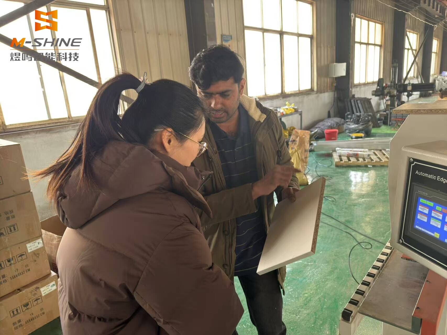 Indian customers come to M-SHINE to inspect CNC routers