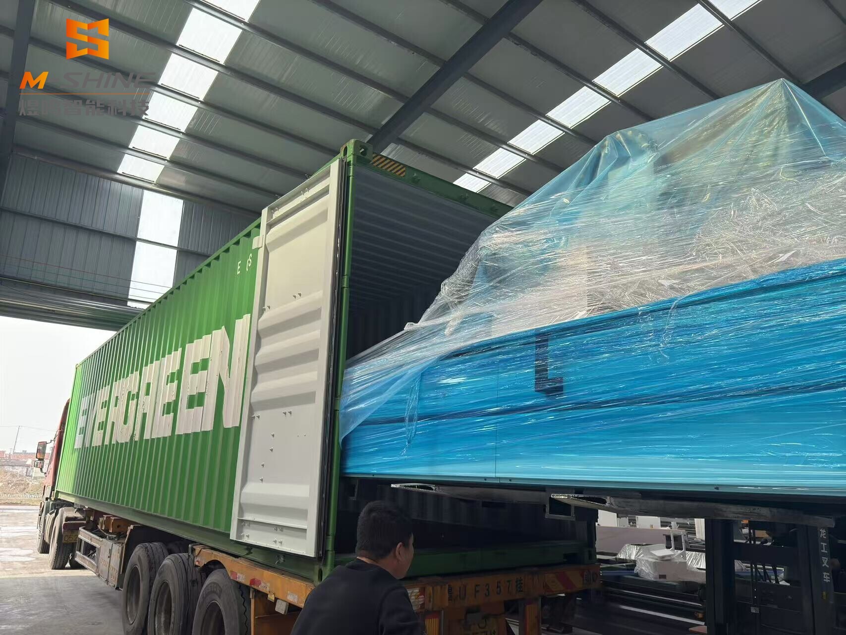 China's high-end 1328/2130/2140atc CNC router sets sail to help Macedonia's furniture manufacturing industry soar