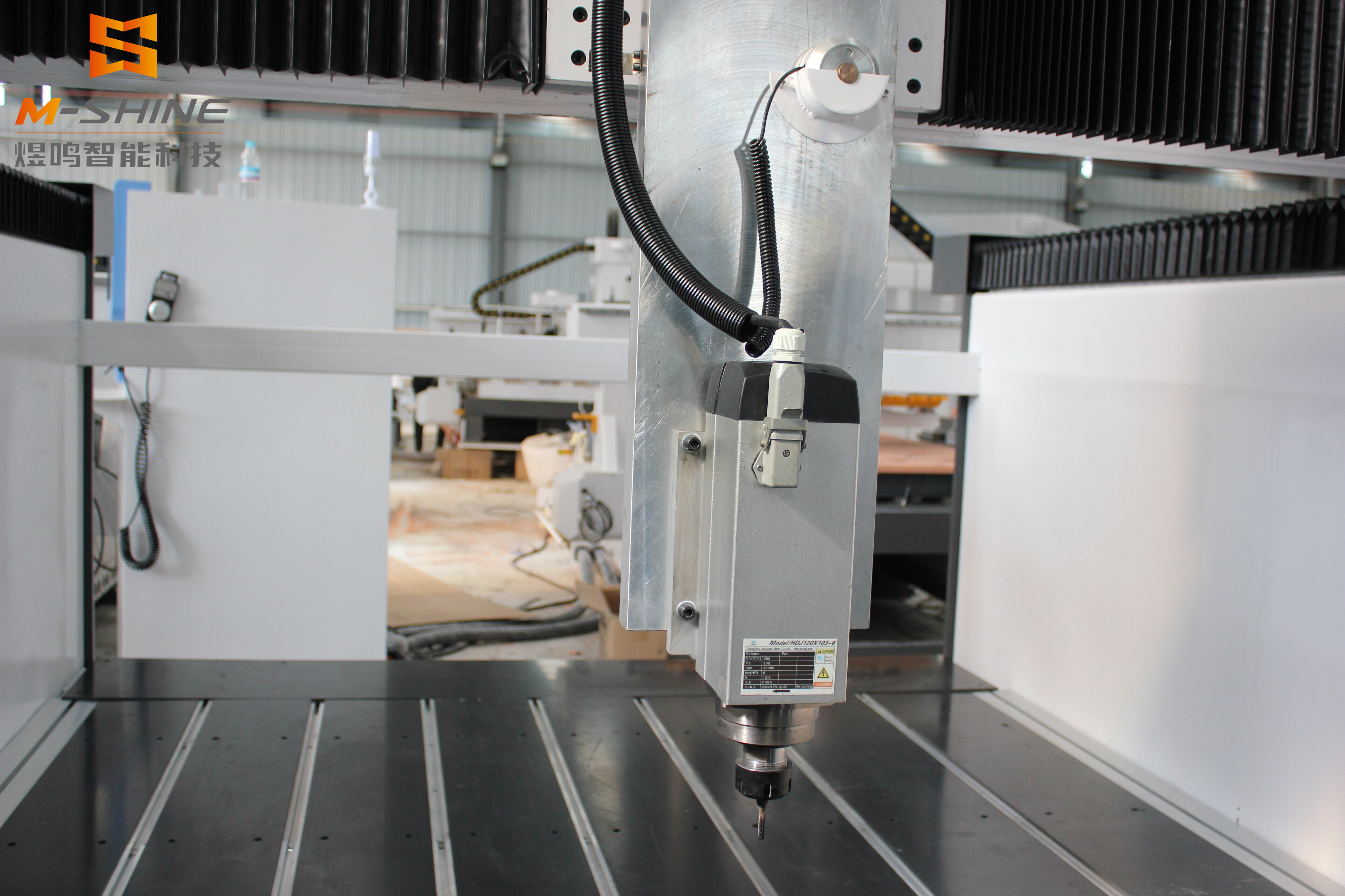 Advantages and characteristics of 5-axis foam wood carving machine