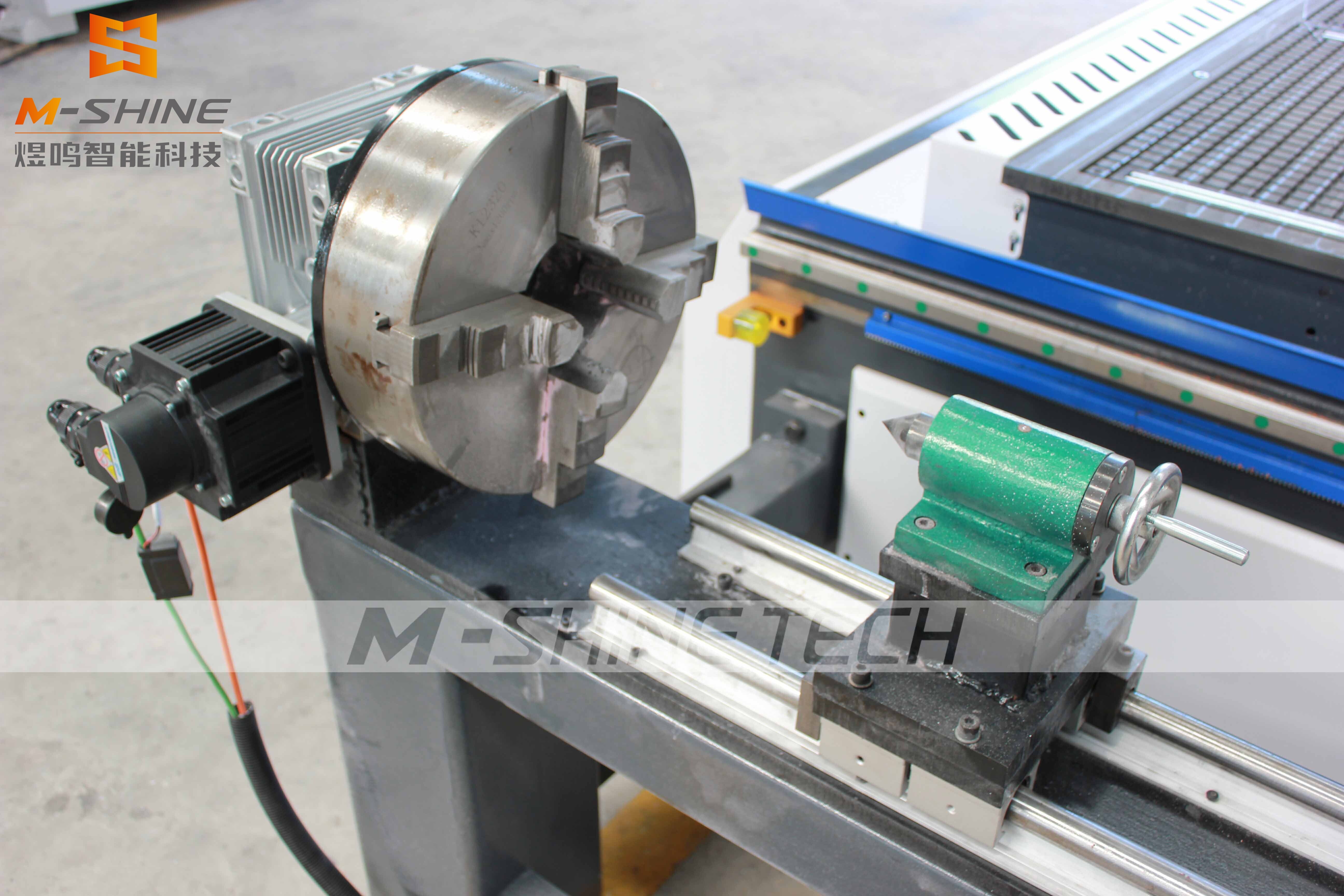 Wood routers ATC 1325/1530/21303D are equipped with rotating axes, enabling woodworking cutting machines to achieve high efficiency and customization.