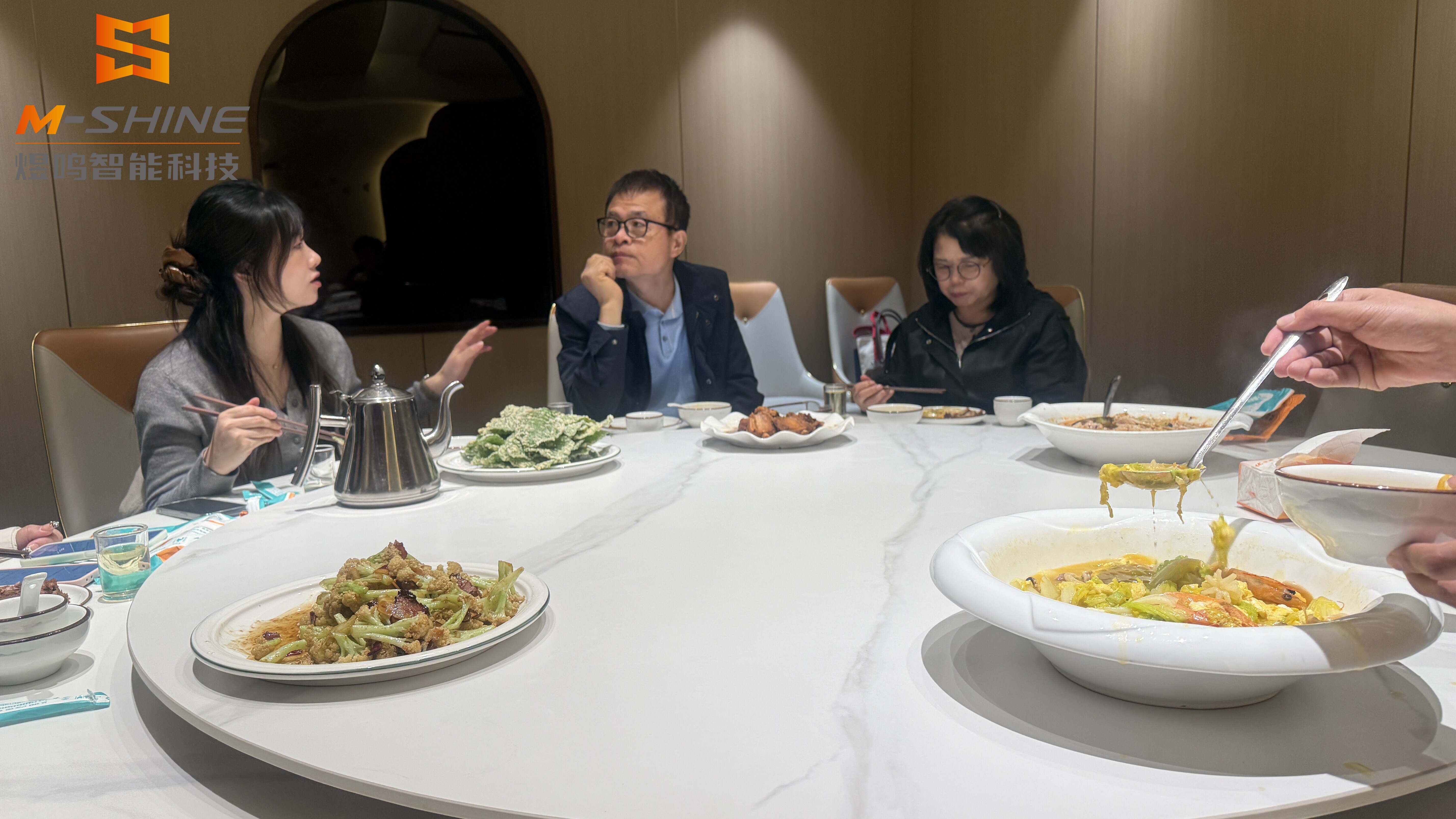 A Journey of Innovation: Korean Partners Explore the Future of Panel Processing with JINAN M-SHINE's 1328 ATC CNC Cutting Machine