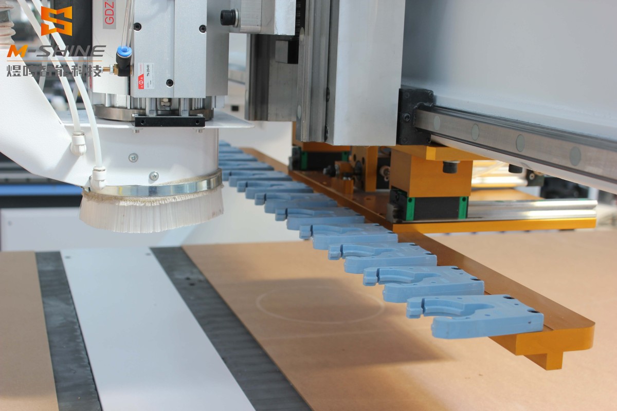 Schnelles Verständnis des Ramino CNC-Fräsbearbeitungszentrums