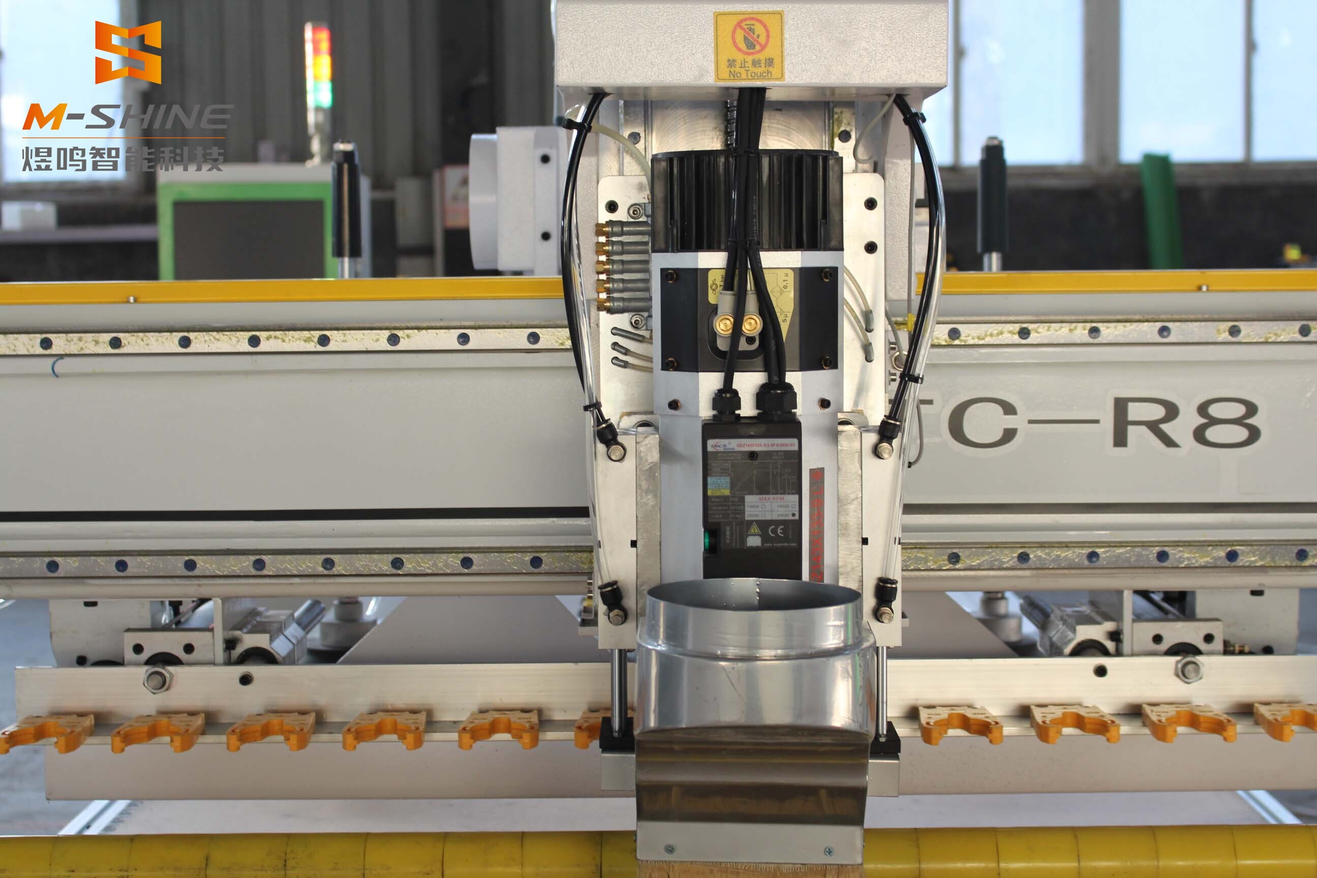 Der 2128 atc Nesting-CNC-Fräser für die Texturplattenbearbeitung unterscheidet sich grundlegend von herkömmlichen Schneidverfahren
