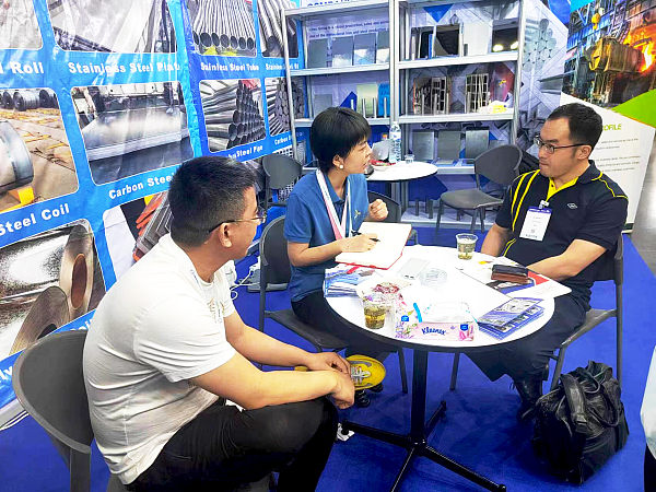 泰国展会1.jpg