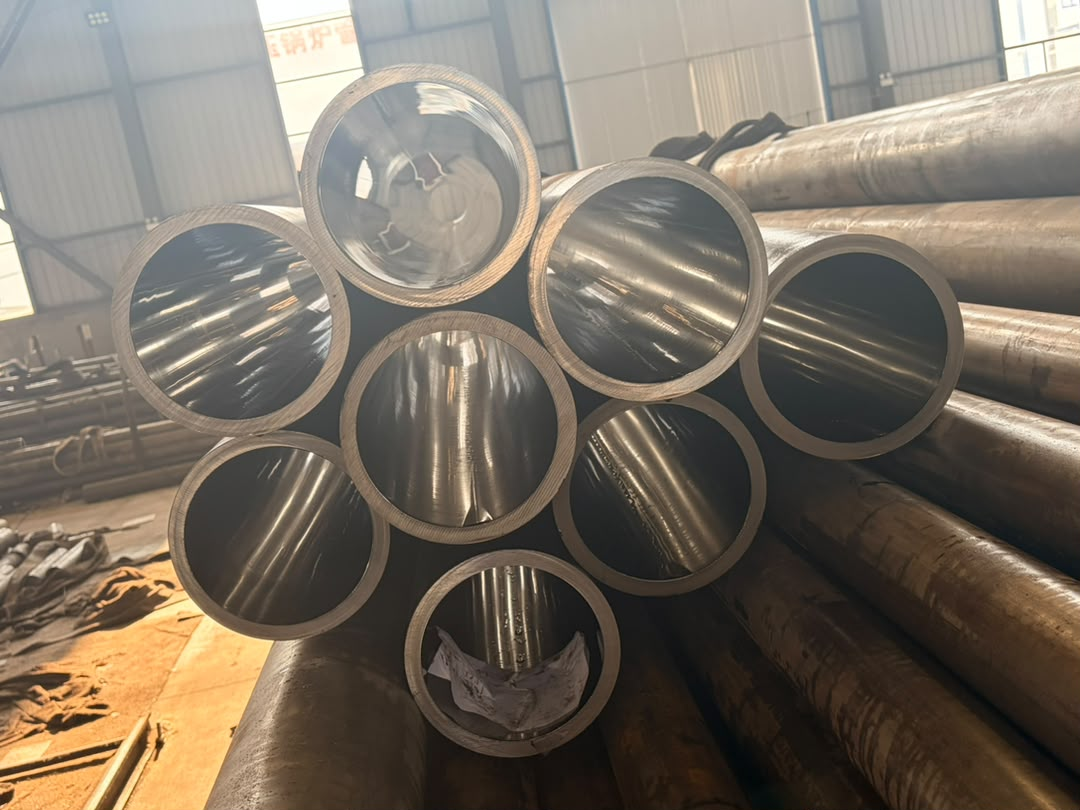 Client Inspection Passed: Honed Alloy Steel Tubes with Mirror-Finish ID Ready to Ship Client Inspection Passed: Honed Alloy Steel Tubes with Mirror-Finish ID Ready to Ship