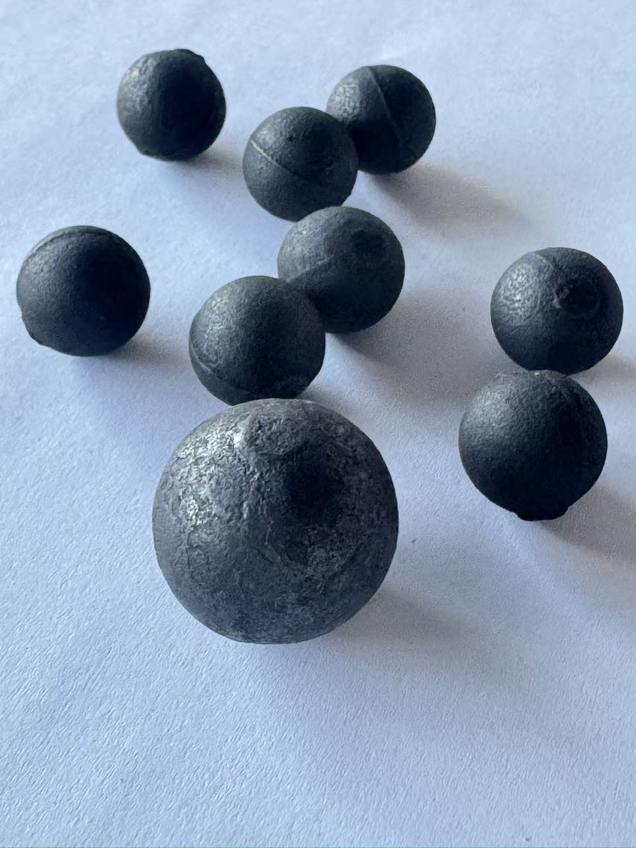 Nb Microalloyed Chrome Cast Steel Balls for 3.2-5m Large Cement Mills | 50% Higher Toughness | Breakage Rate <0.8% | Super Corrosion Resistance