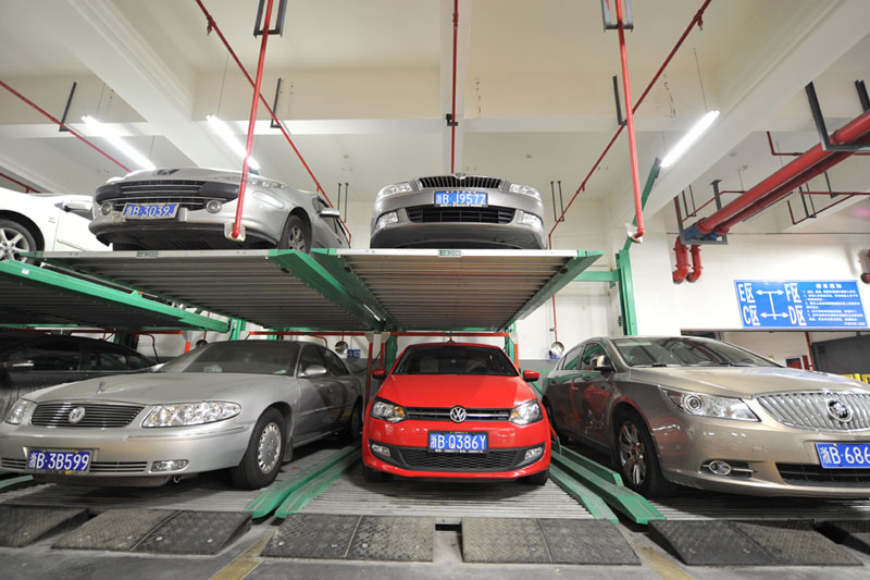 PSH -- Vertical horizontal parking system (rear cantilever)
