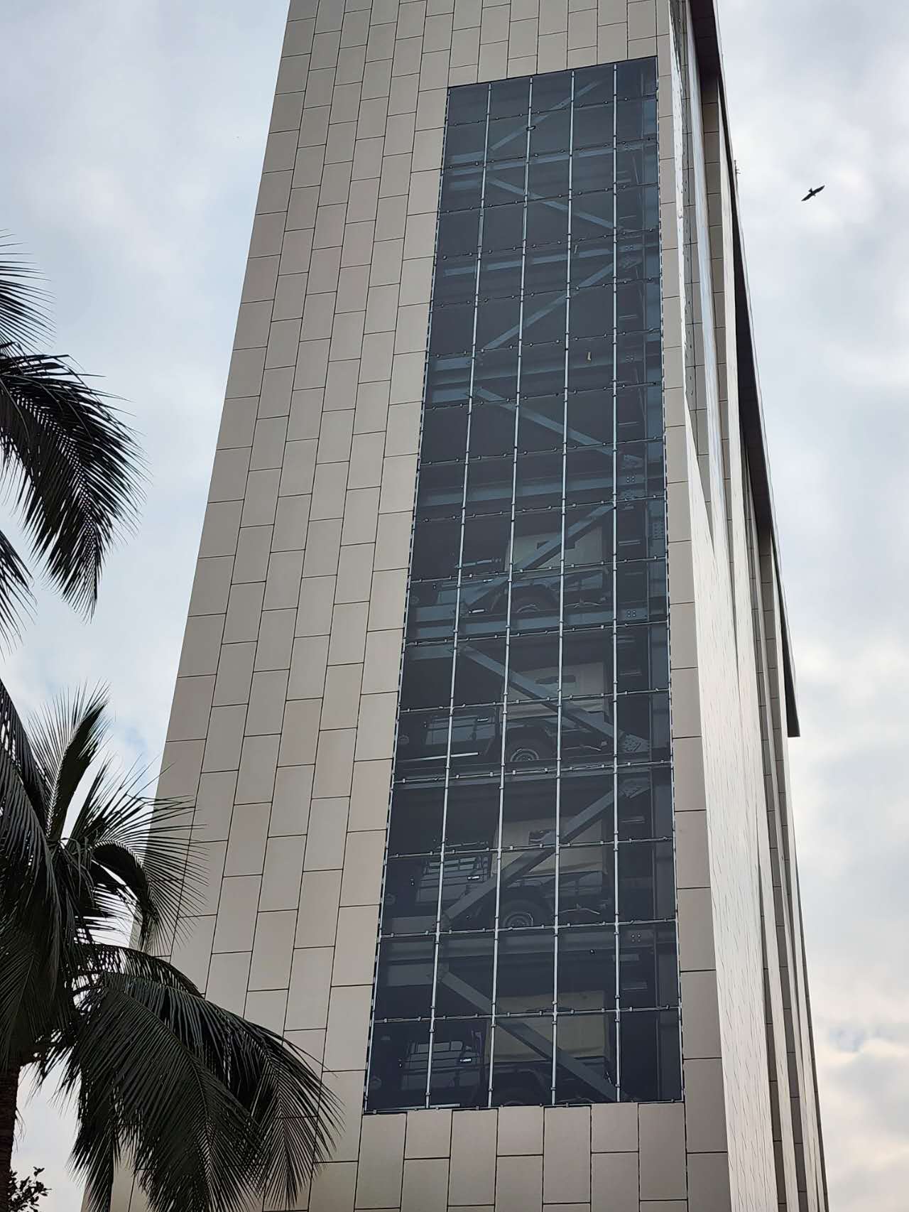 Bangladesh - 15 vertical lifting parking system - 150 car spaces