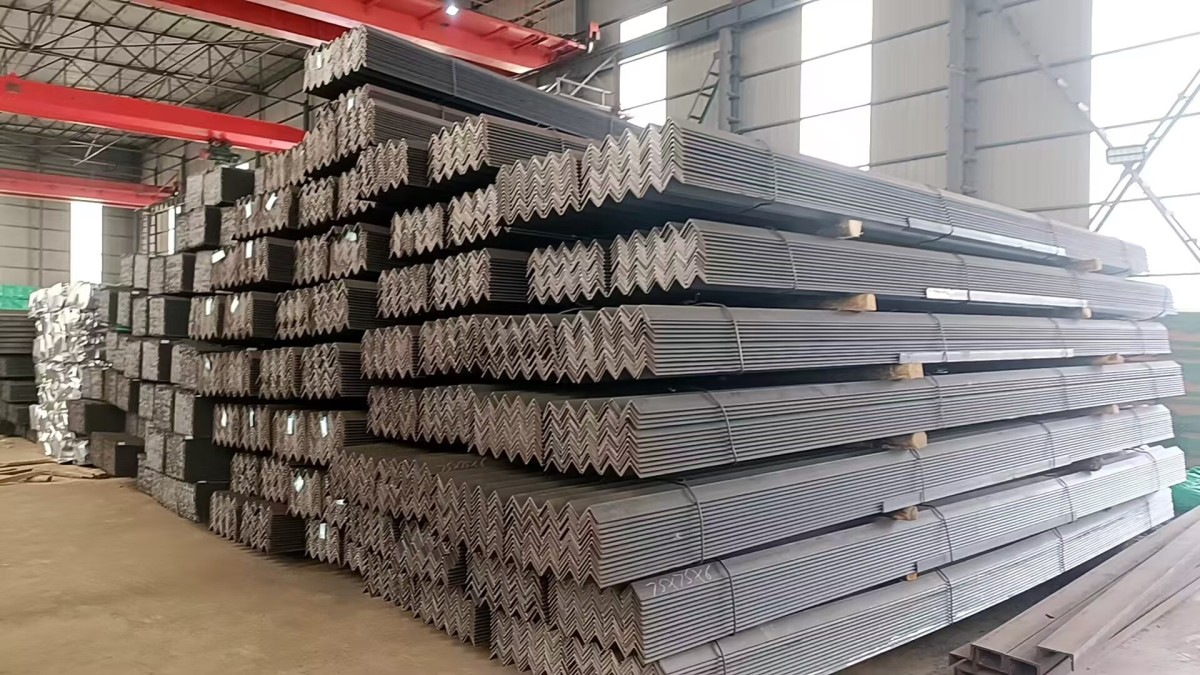 dbf4b4ba7deaf2506ceabfdfd34355bc Successfully completed the custom steel beam order for the UAE, ready for shipment