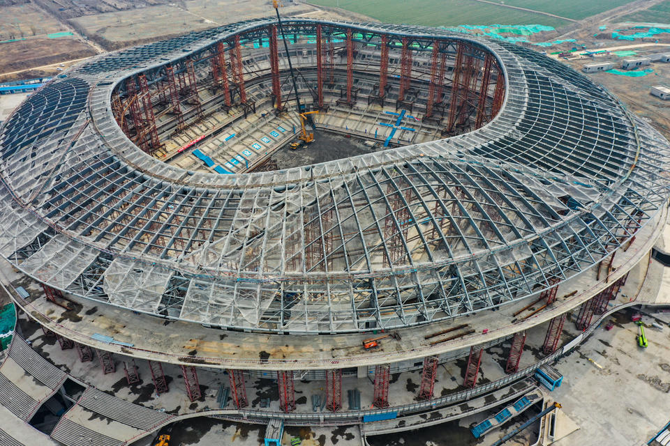 truss stadium (5).jpeg The Role of Steel Trusses in Modern Football Stadiums: Engineering Marvels for the Beautiful Game