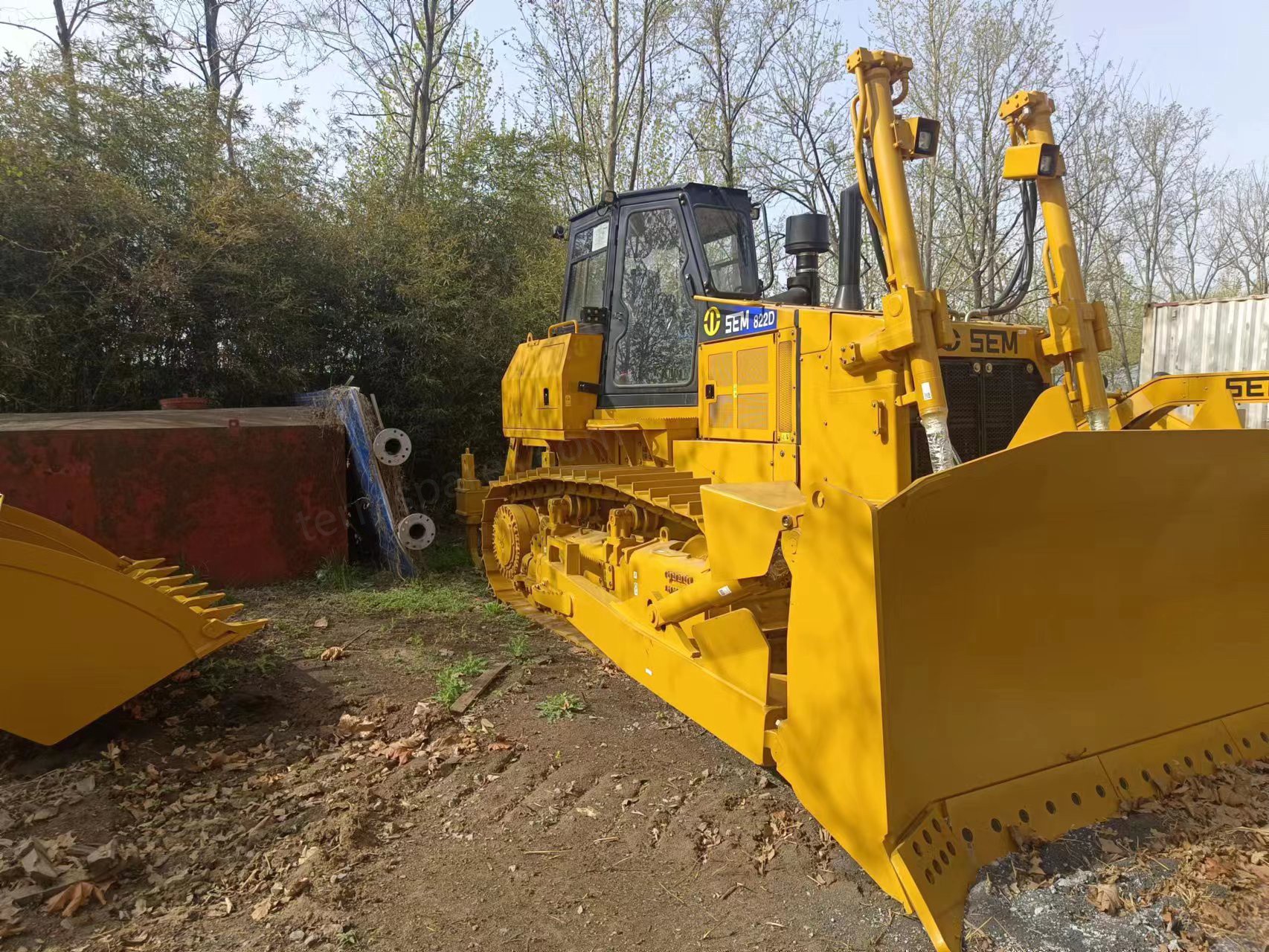 Bulldozer lourd SEM 822D de 22 tonnes