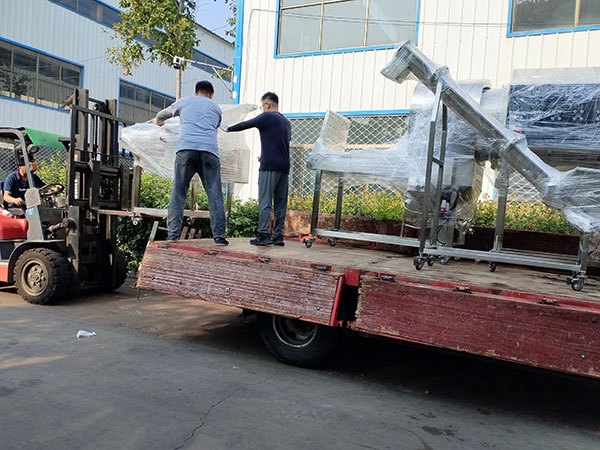 Roller powder loader shipment
