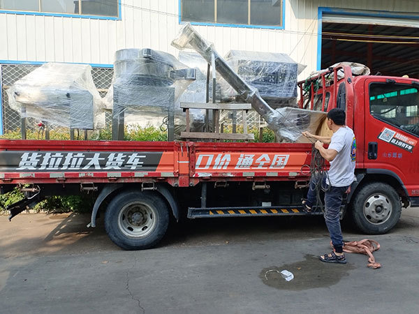 Roller powder loader shipment