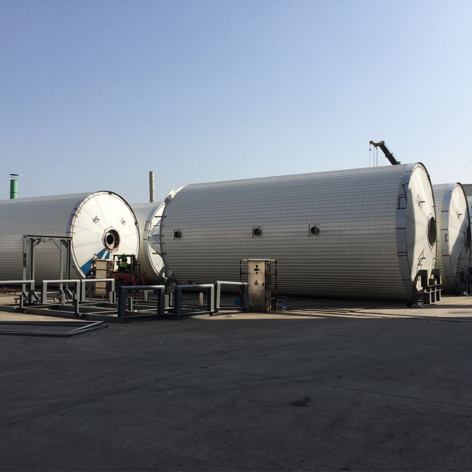 Why Stainless Steel Wine Fermenters Outperform Plastic: A Detailed Comparison
