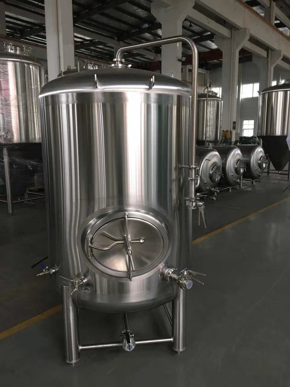 1000L Brite Tank
