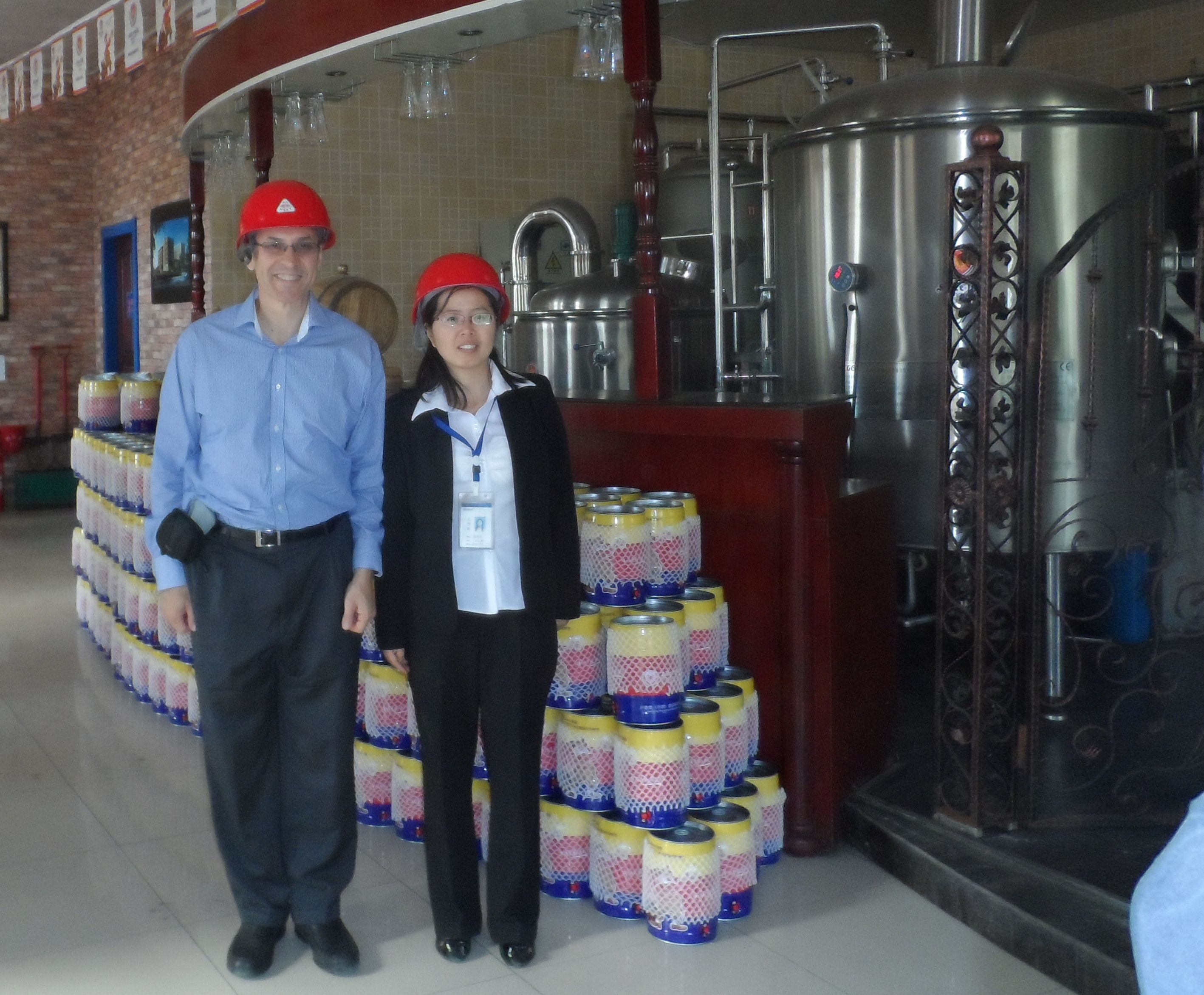 American customers deeply experienced the beer culture of Jinan Lushine Machinery and achieved remarkable results in communication