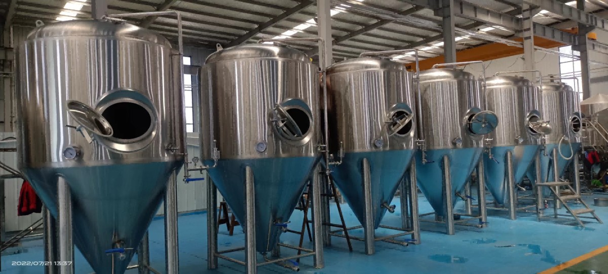 3.png 2000L 3Vessels Turnkey Brewing System for Slovakia Customer