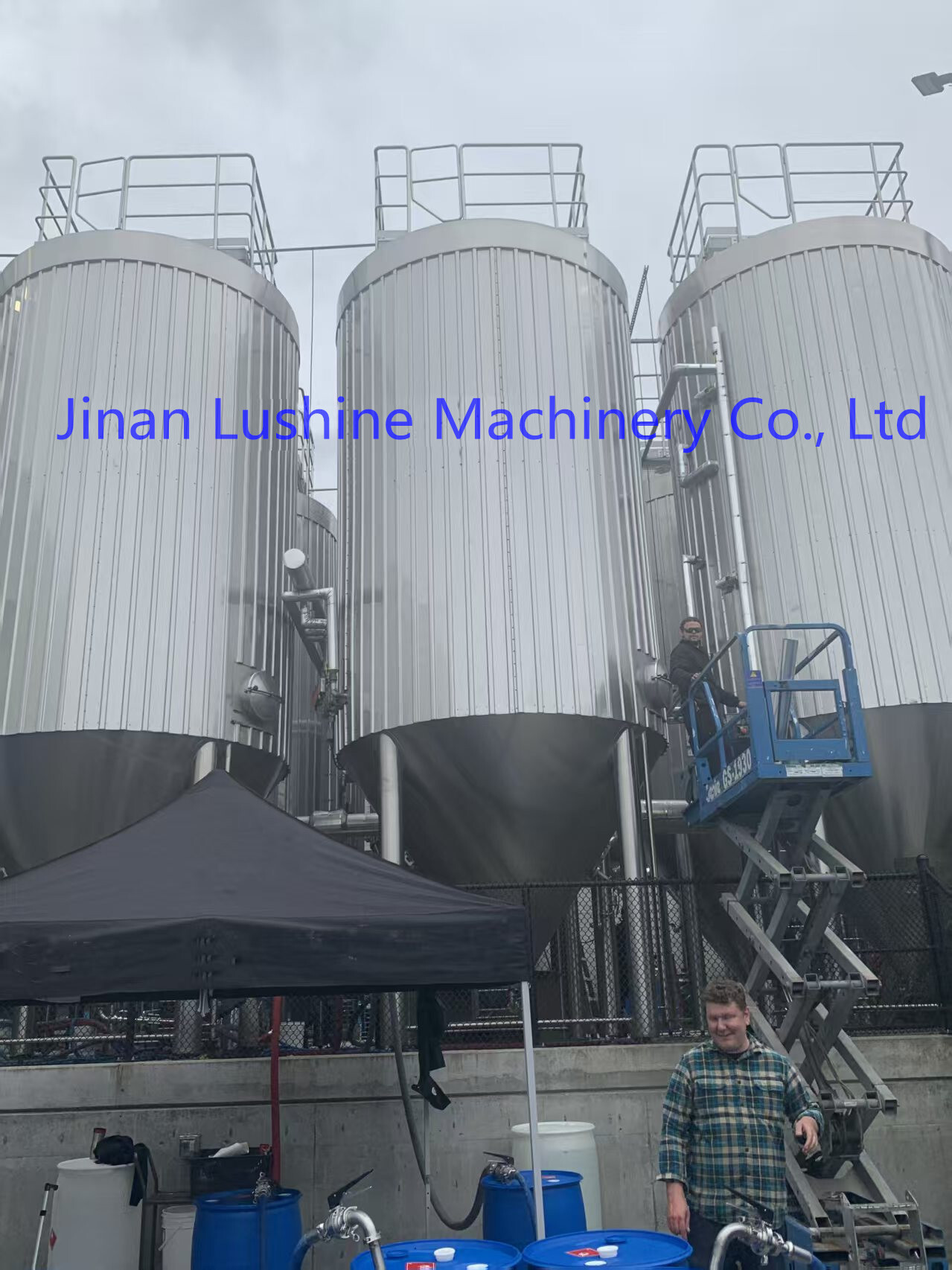 300HL Fermenters installed in Canada