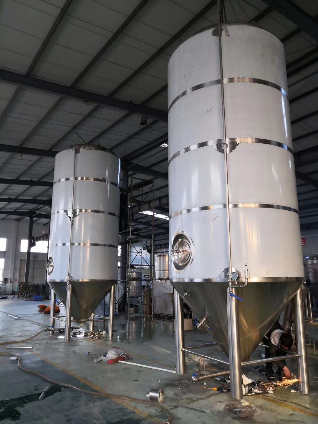 100HL Fermenters for Russia customer