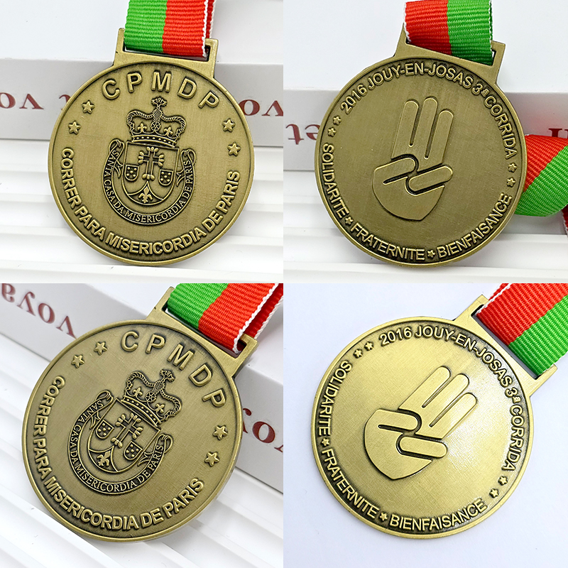 Vintage bronze relief charity event medal Paris charity run event commemorative medal metal texture honor medal