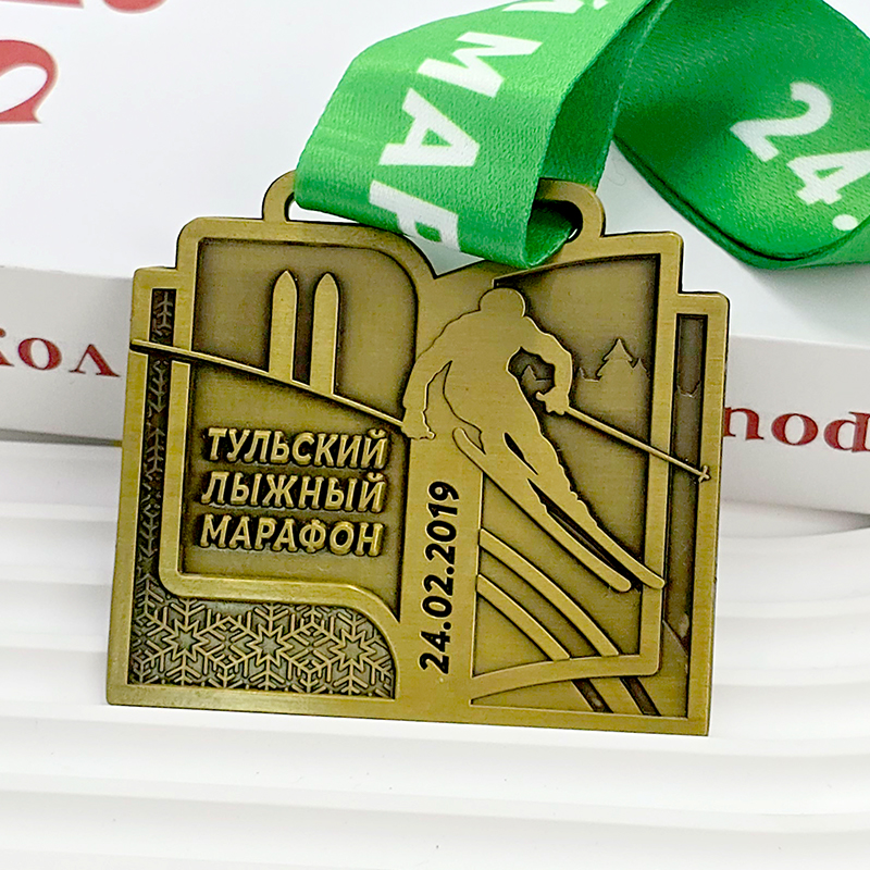 Marathon Retro Copper Embossed Commemorative Medal, Antique Bronze Texture, Three-Dimensional Race Collectible Medal