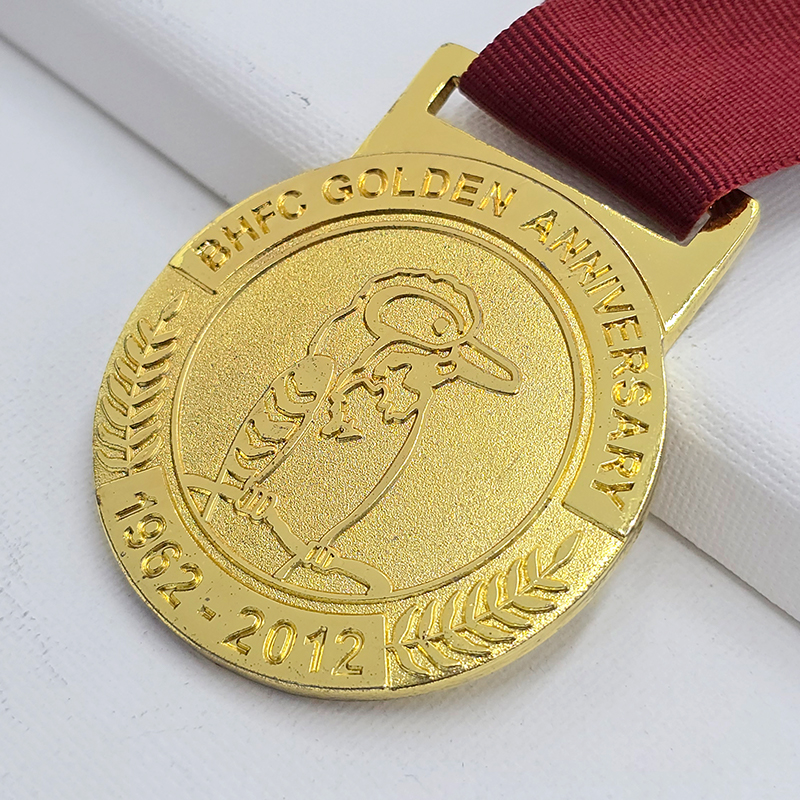 Medals Turning Black or Fading? 3 Details to Help You Identify Inferior Electroplated Parts