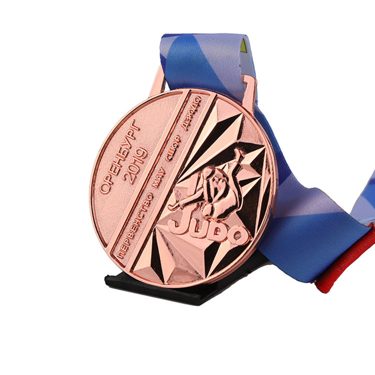 Bronze medal with enamel three-dimensional relief of figures from the Las Vegas Nevada Taekwondo competition, a commemorative pendant symbolizing the spirit of sports.