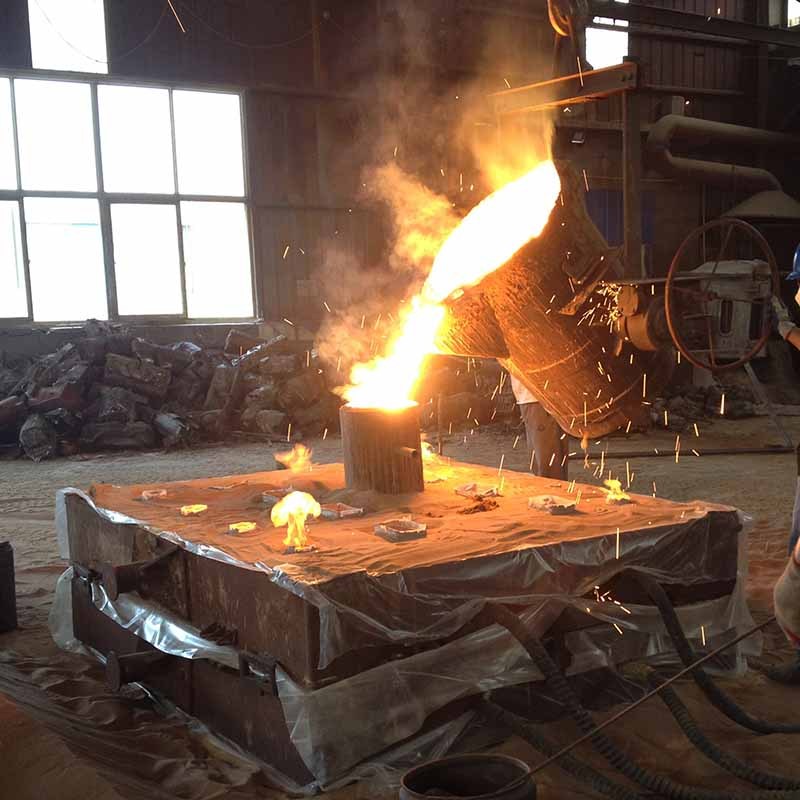 1607074764 pouring during v process casting