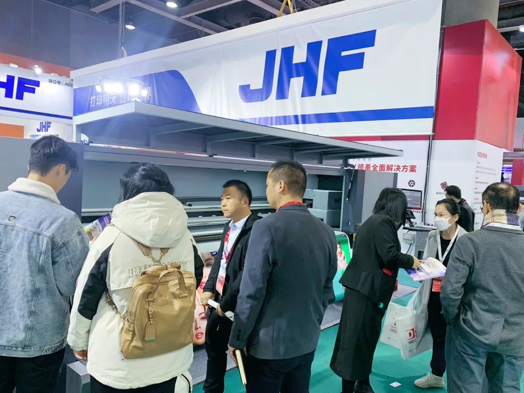 새해 첫 전시, 새로움과 함께 전진하다 | 광저우 국제 광고 전시회에서 빛나는 진헝펑