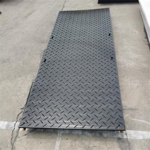 Heavy-Duty Plastic Road Mats: Surprisingly Light Yet Incredibly Strong