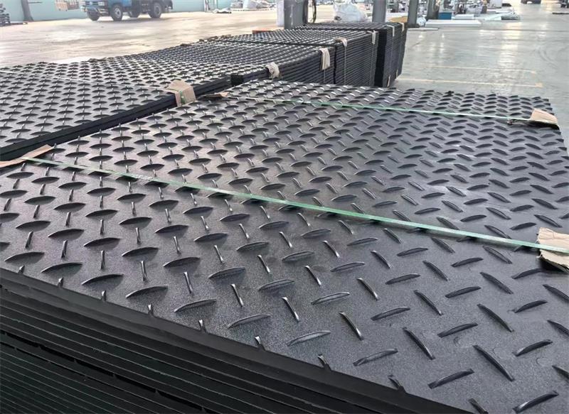 Unveiling the secrets of polyethylene roadbed sheets: enabling heavy equipment to move with ease!