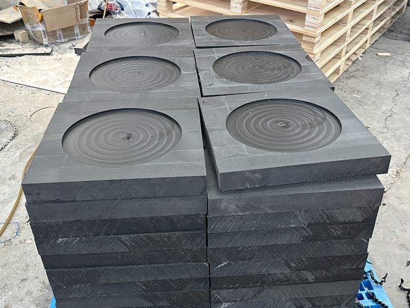 Solving the challenge of ground subsidence: Polyethylene outrigger pads safeguard the operational safety of construction machinery