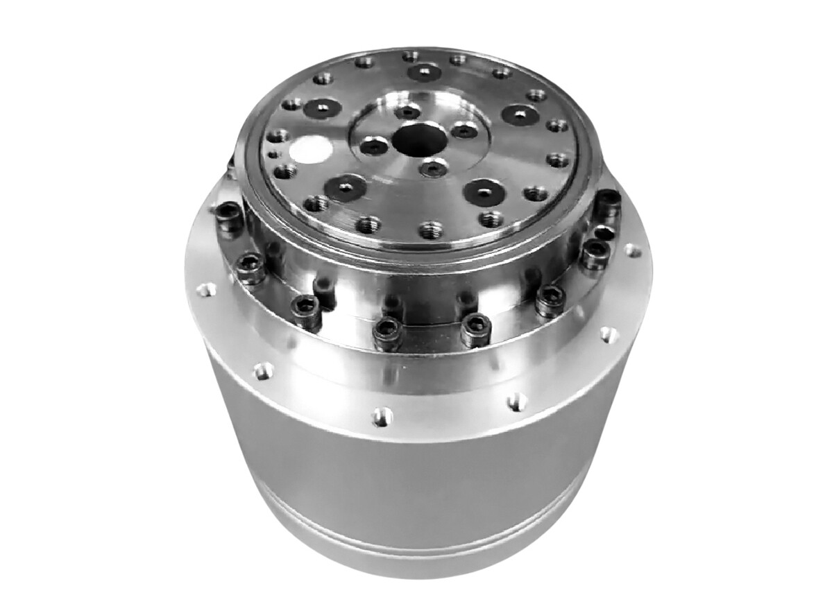 Higher Precision Rigidity Backlash-Free Planetary Rotary Actuator